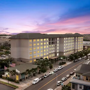 Hotel Embassy By Hilton Oahu - Free Breakfast, Kapolei